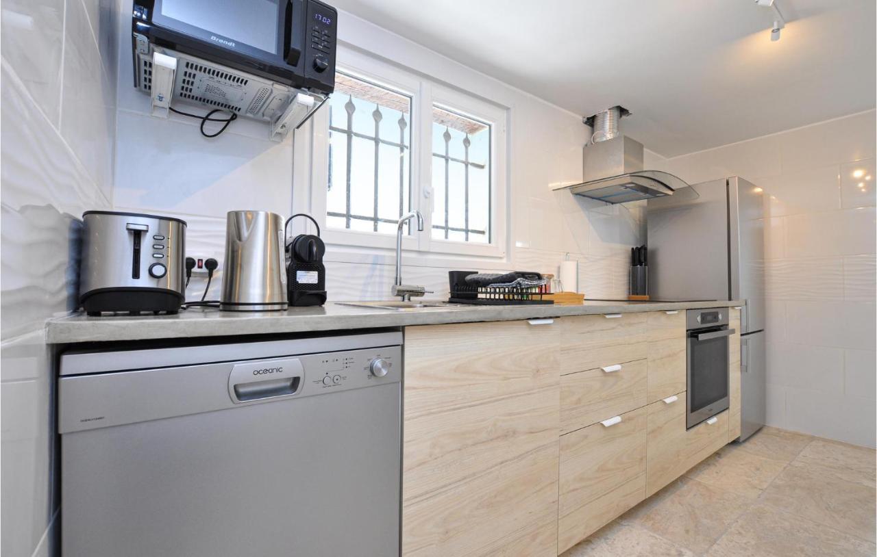 Awesome Apartment In Saint-Jeannet With Kitchen Eksteriør bilde