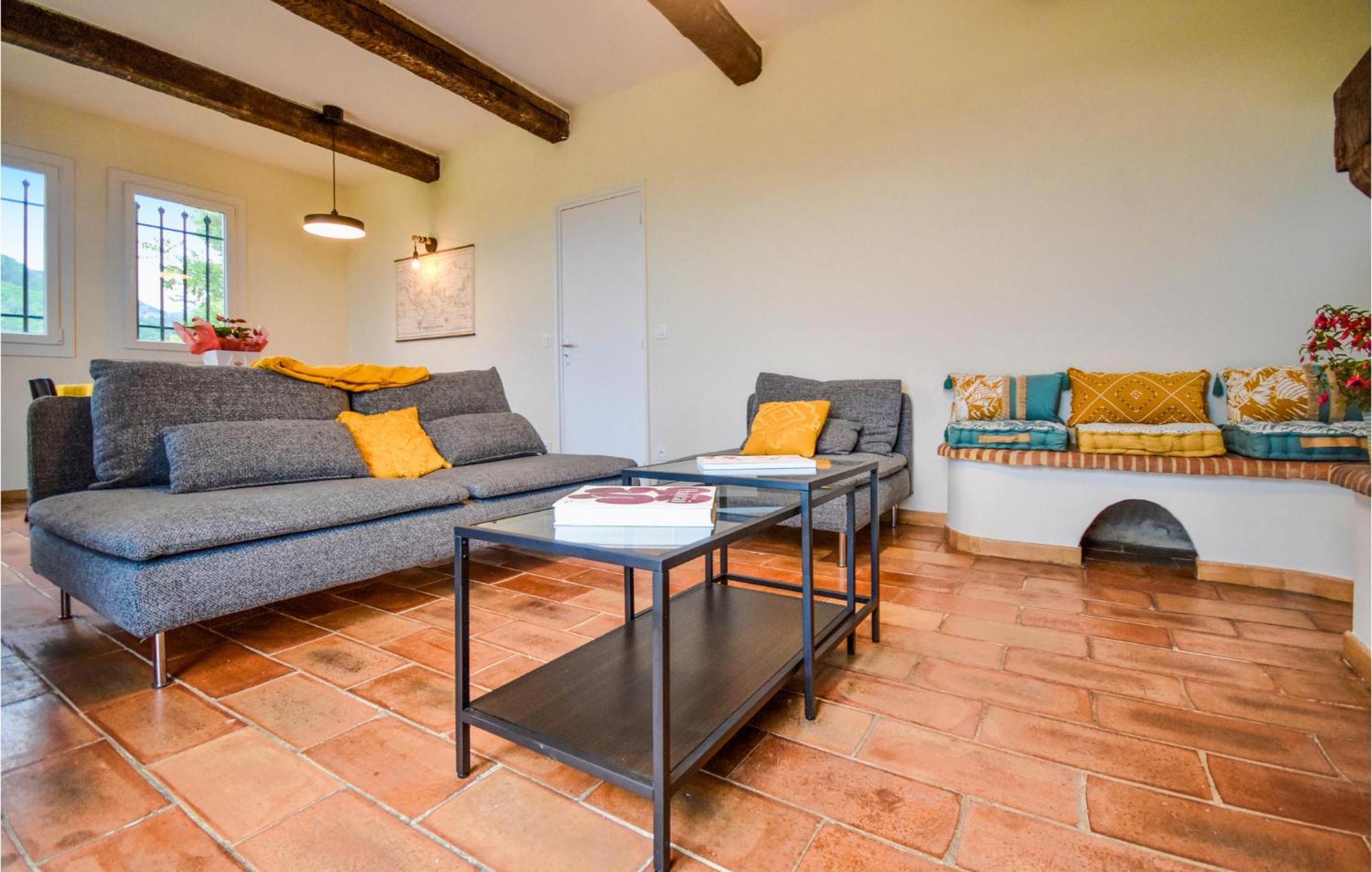 Awesome Apartment In Saint-Jeannet With Kitchen Eksteriør bilde